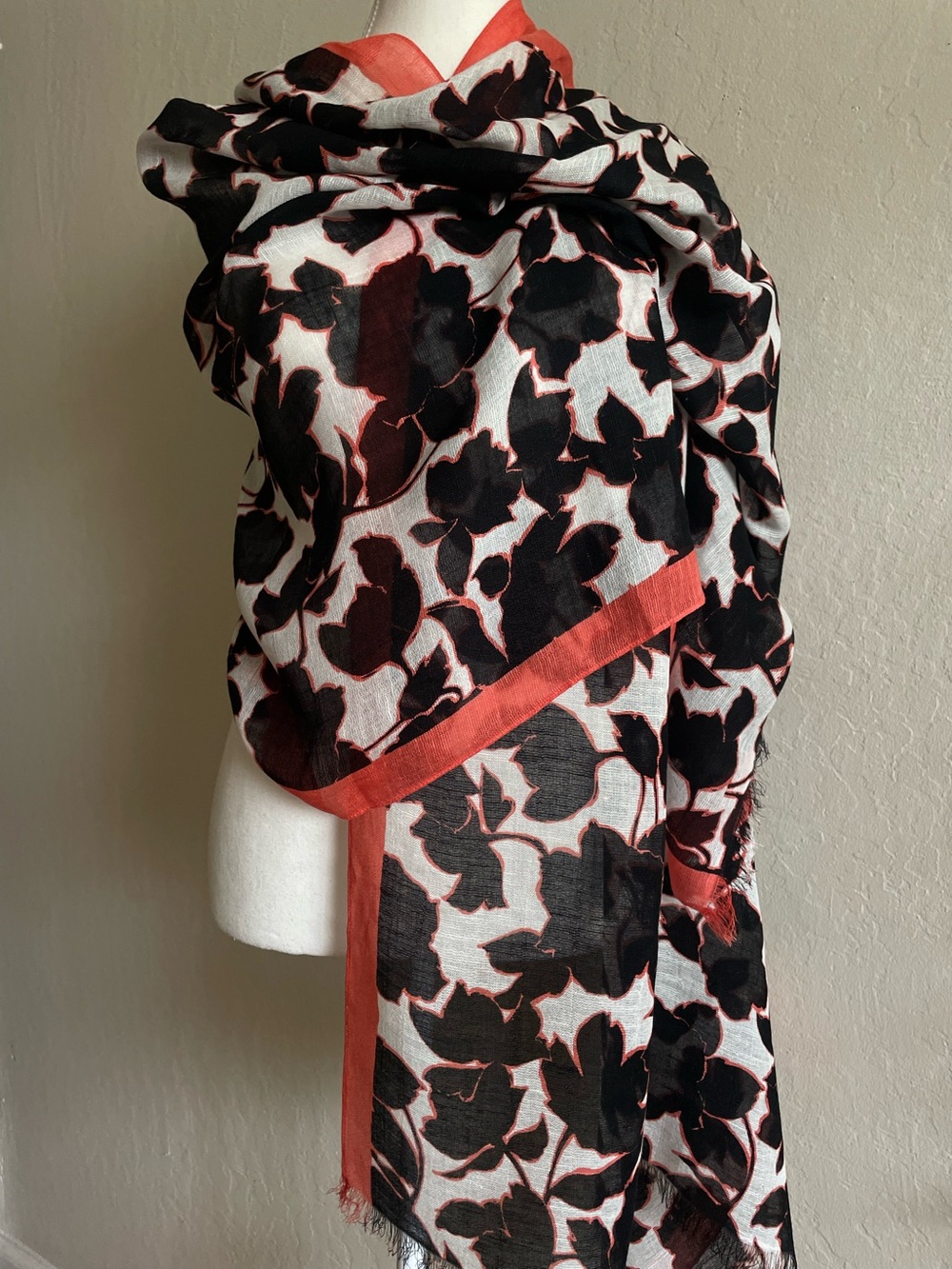Halogen linen wrap